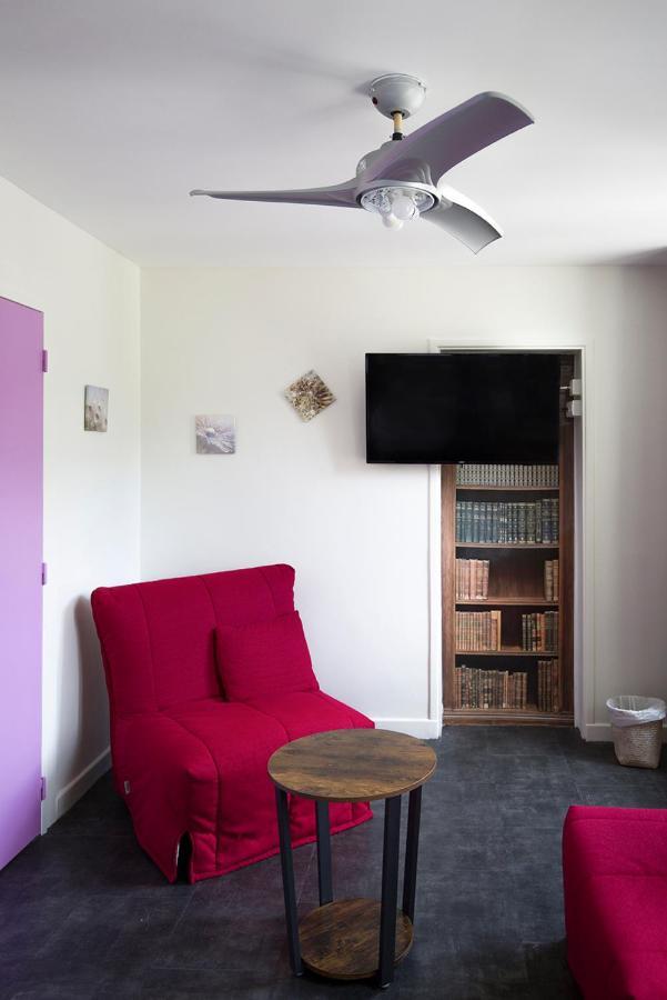 Hotel Le CARNOT à Die Extérieur photo