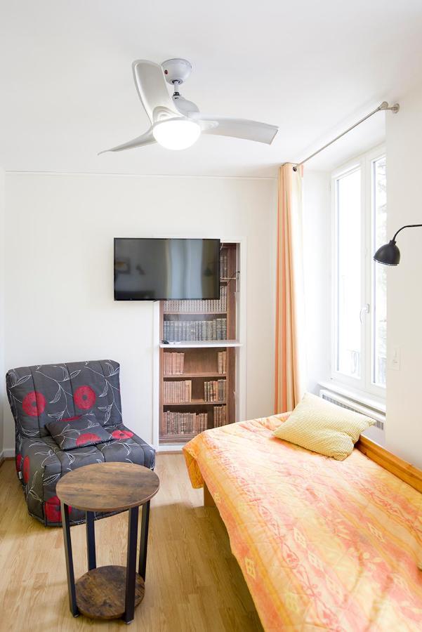 Hotel Le CARNOT à Die Extérieur photo