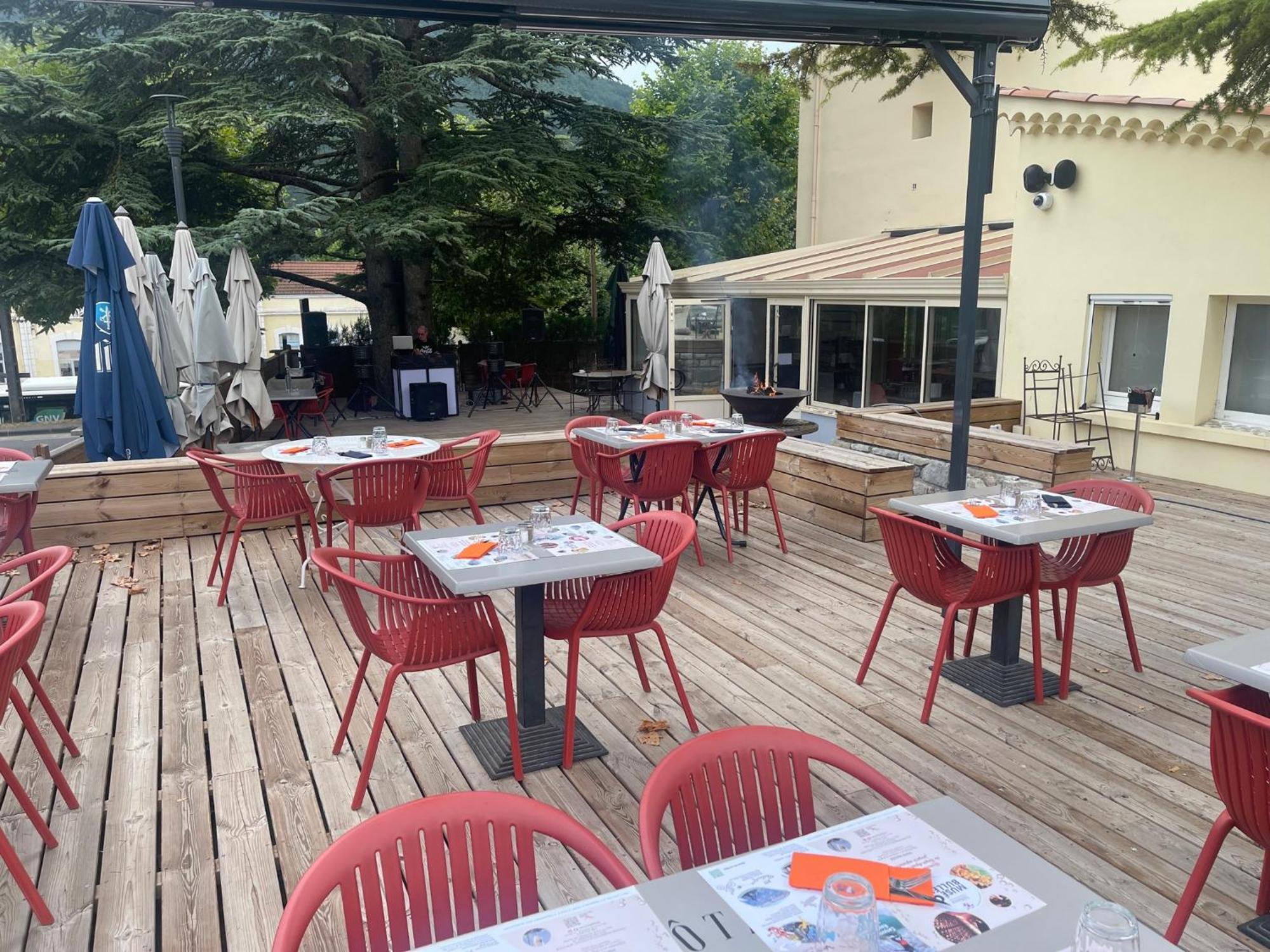 Hotel Le CARNOT à Die Extérieur photo